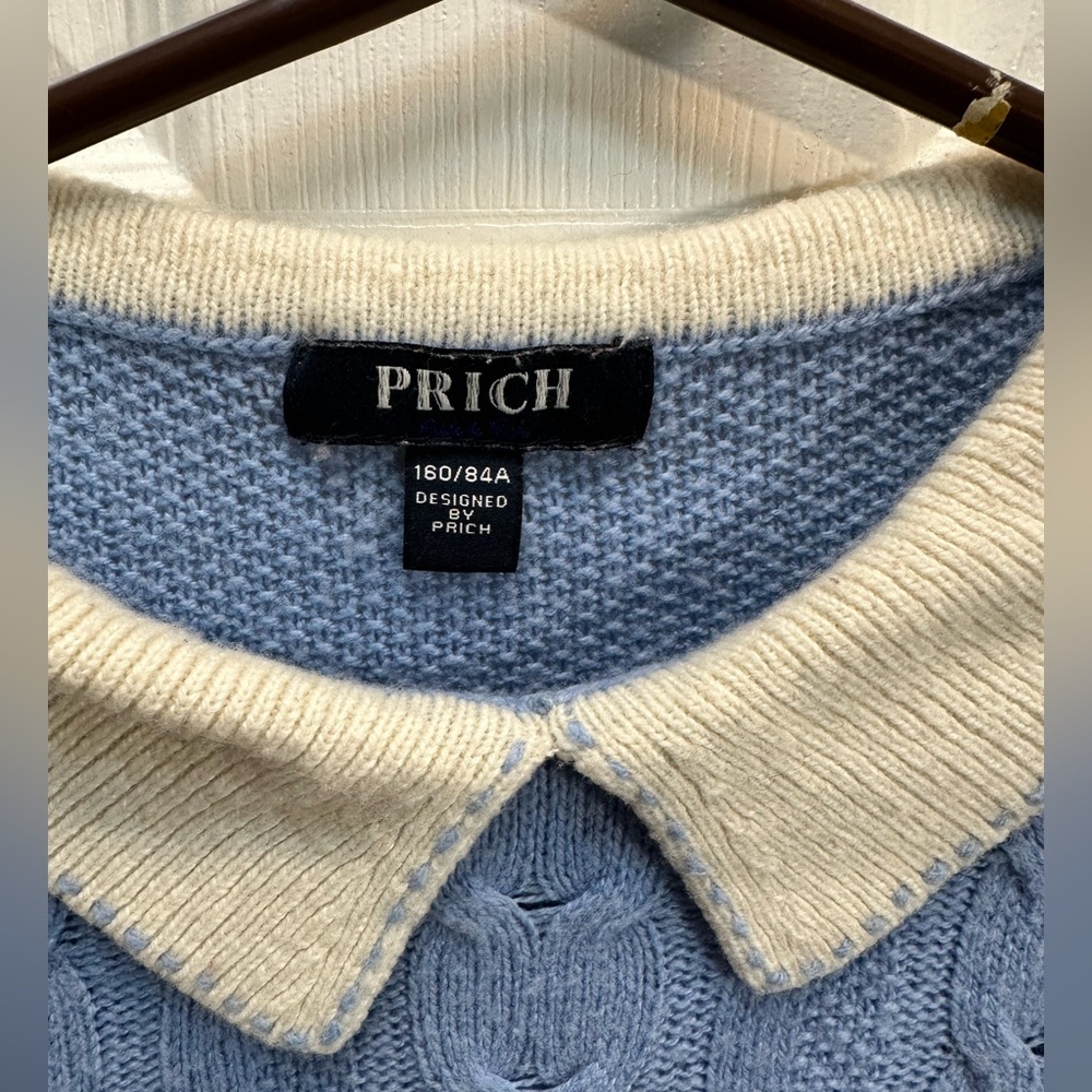 Light Blue Cable-Knit Sweater with Cream Collar - Picture 2 of 3